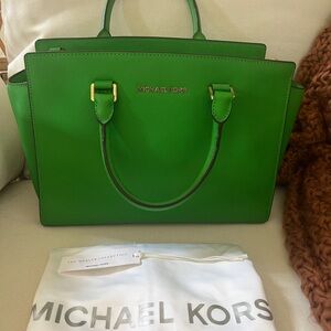 Michael Kors Handbag w/Dustbag